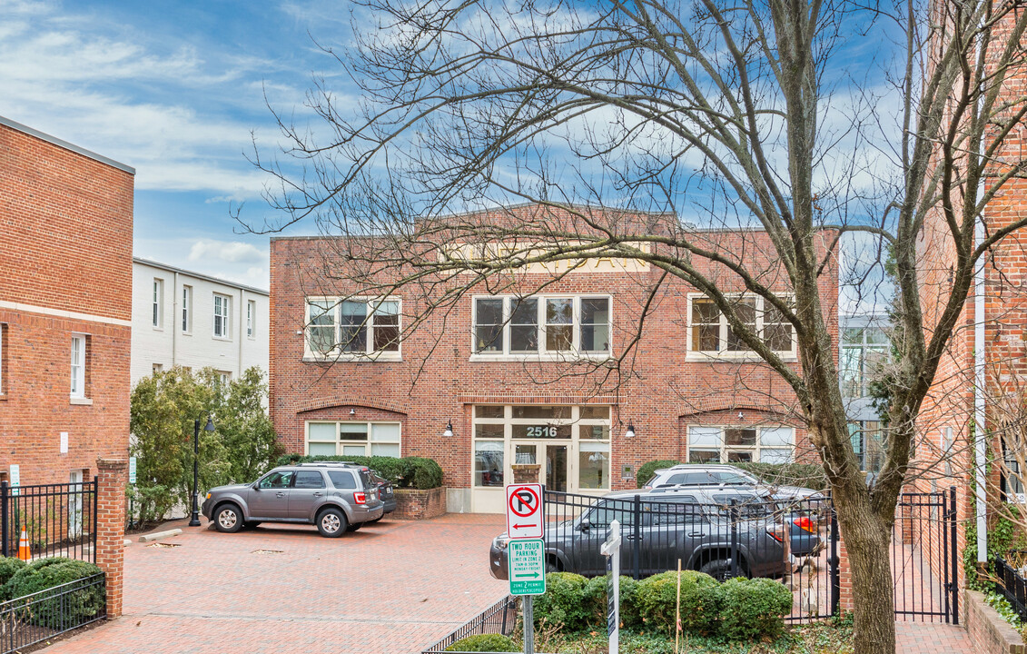 Sheridan in Washington, DC - Foto de edificio