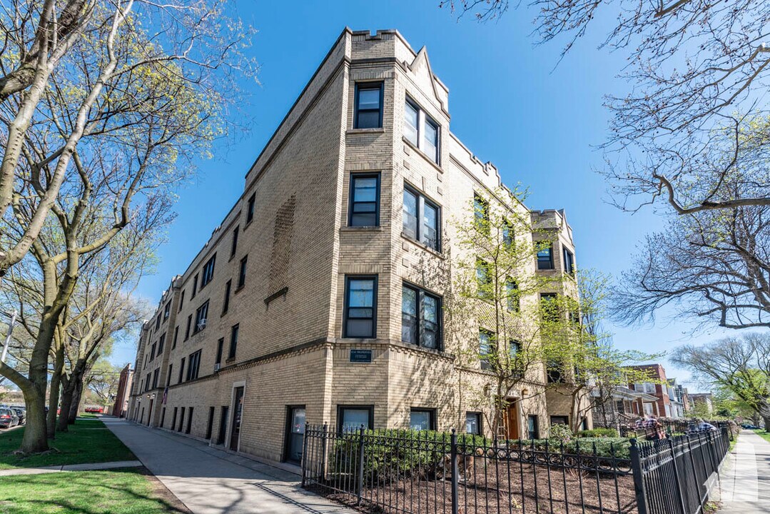 5075 N Wolcott Ave in Chicago, IL - Foto de edificio