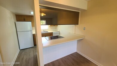 148 Berkshire Ln in Melbourne, FL - Building Photo - Building Photo