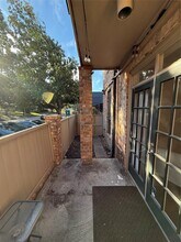 2425 Underwood St in Houston, TX - Foto de edificio - Building Photo