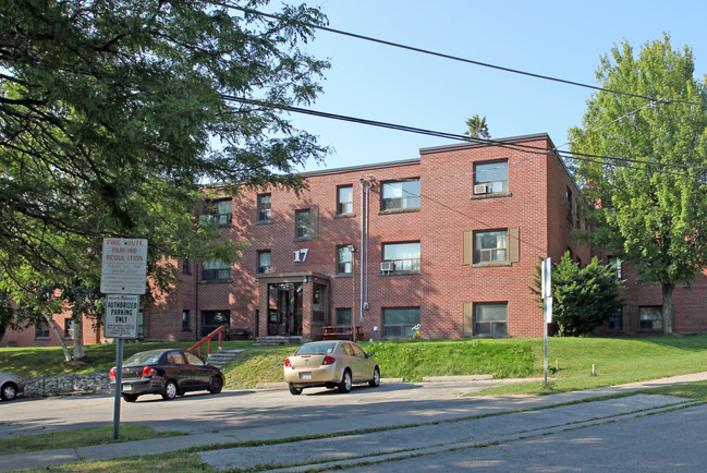 17 Delano Pl in Toronto, ON - Building Photo - Primary Photo