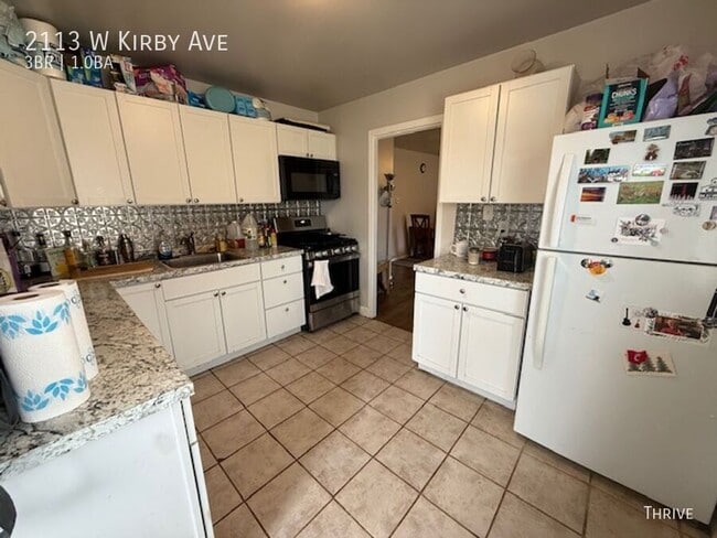 2113 W Kirby Ave in Champaign, IL - Building Photo - Building Photo