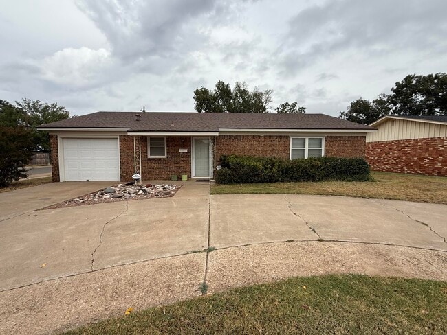 property at 3816 43rd St