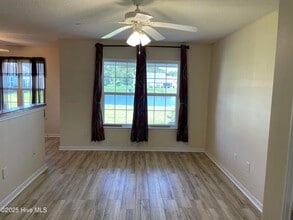 2107 Cass Lake Dr in Calabash, NC - Foto de edificio - Building Photo