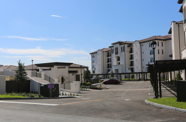 Westminster Baldwin Park in Orlando, FL - Foto de edificio - Building Photo