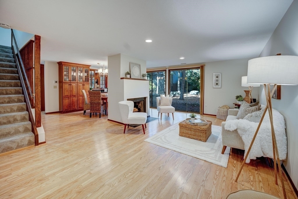 546 Great Elm Way in Acton, MA - Building Photo