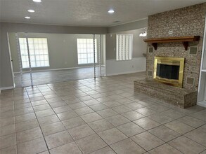 2503 Austin Ave in Pasadena, TX - Foto de edificio - Building Photo