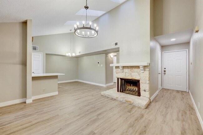 3809 Spicewood Springs Rd in Austin, TX - Building Photo - Building Photo