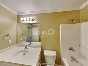 100 Cross Cove Ct in Hendersonville, TN - Building Photo - Building Photo
