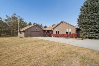 7700 Trumble Rd in Columbus, MI - Building Photo - Building Photo