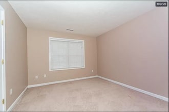 1016 Middlesex St, Unit 5 in Lowell, MA - Foto de edificio - Building Photo