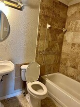 1202 Pin Oak Pl in Shreveport, LA - Building Photo - Building Photo