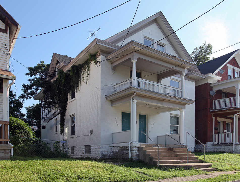 6008-6010 Prentice St in Cincinnati, OH - Building Photo