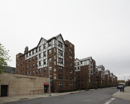 Chatwick Gardens Apartments