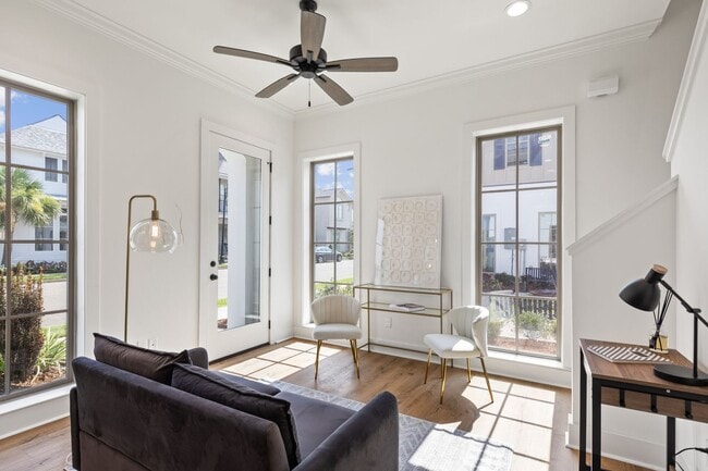 property at 115 Gaunt Ln