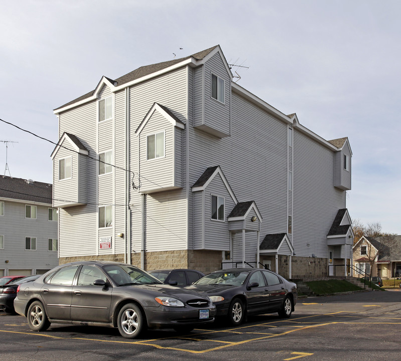 Westview Apartments in St. Cloud, MN - Building Photo