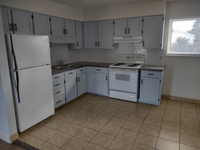 property at 1438 Nokomis Dr