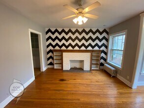 1909 W Argyle St, Unit 1 in Chicago, IL - Building Photo - Building Photo