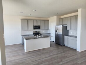 21279 Catalina Palm Dr in Cypress, TX - Foto de edificio - Building Photo