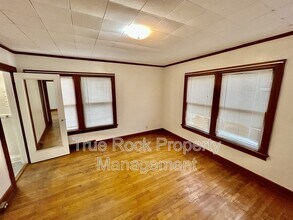 1030 E 8th St in Ada, OK - Building Photo - Building Photo