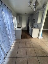 23244 Orange Ave, Unit 1 in Lake Forest, CA - Building Photo