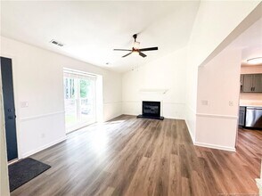 531 Coronation Dr in Fayetteville, NC - Building Photo - Building Photo