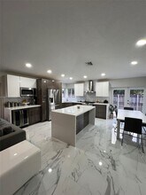 8500 NW 196th Terrace in Hialeah, FL - Building Photo - Building Photo