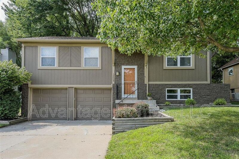 13024 S Trenton St in Olathe, KS - Building Photo