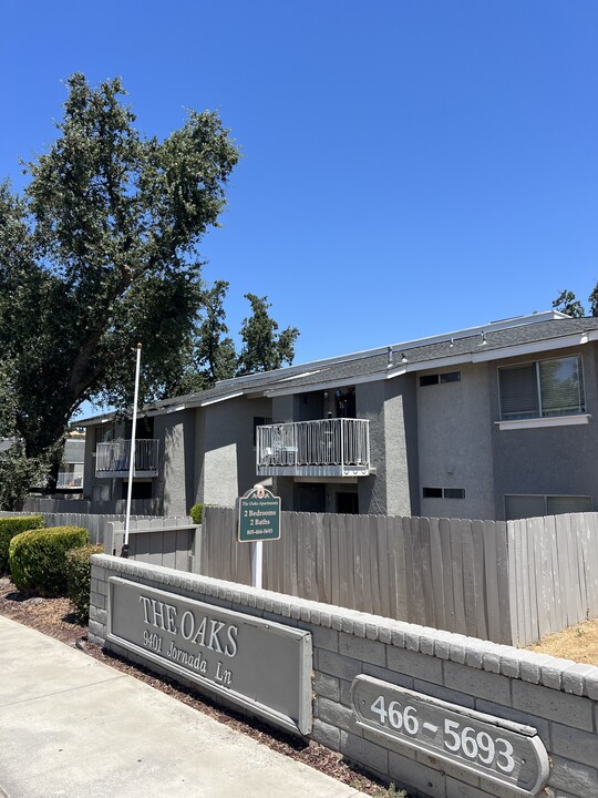 The Oaks at Jornada in Atascadero, CA - Building Photo