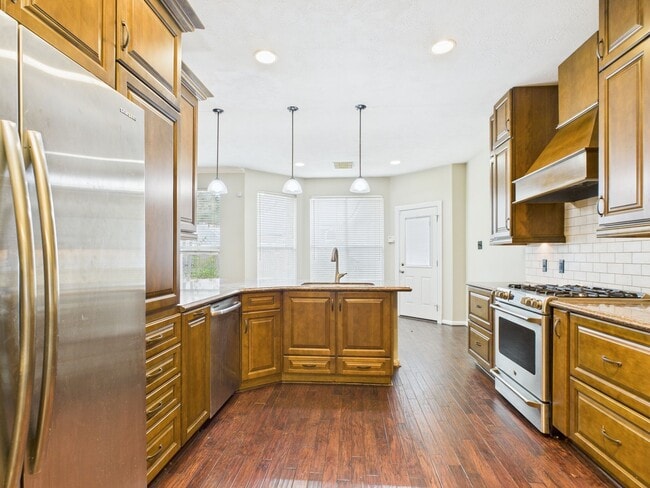 property at 5006 Fern Garden Ct