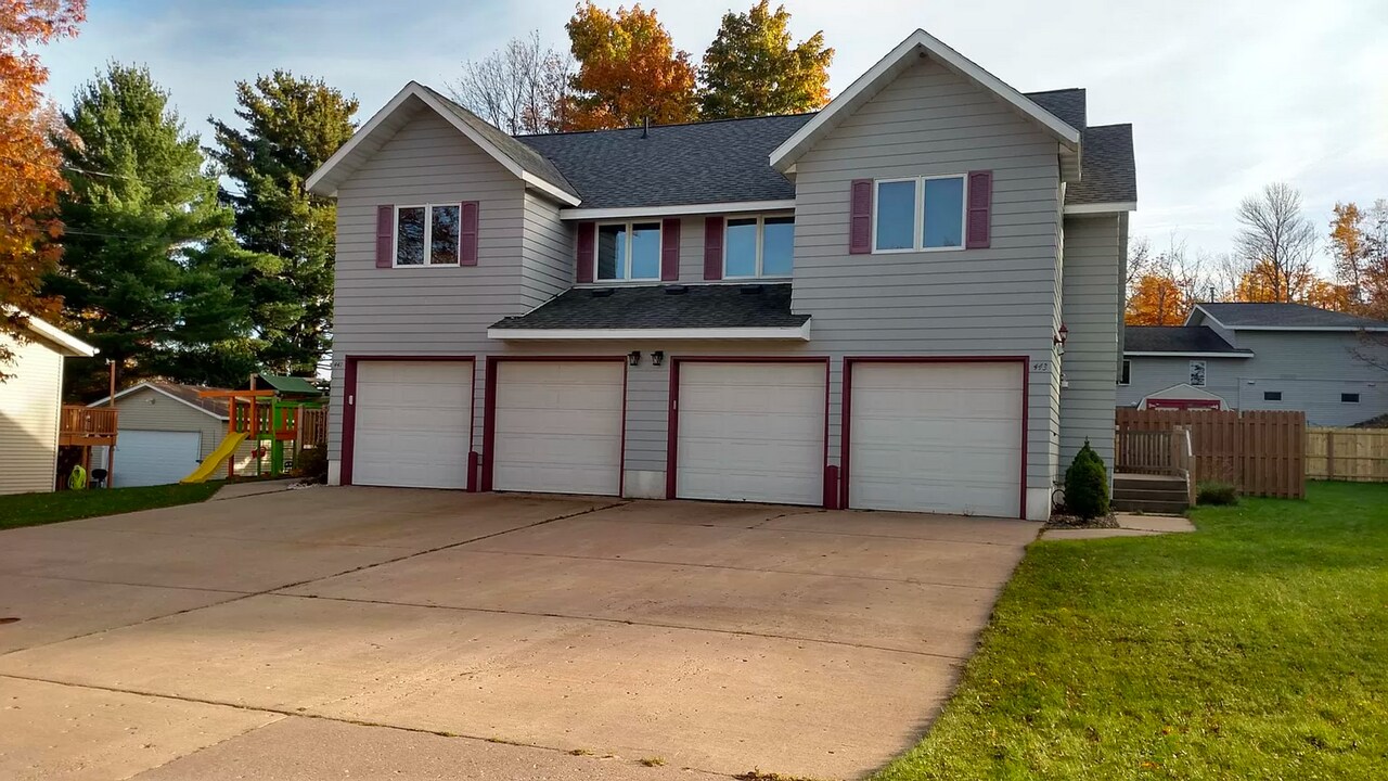 443 Blemhuber Ave in Marquette, MI - Building Photo
