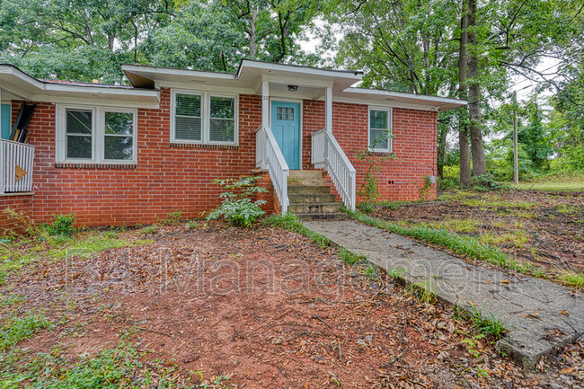 32 Bagwell Cir in Greenville, SC - Building Photo - Building Photo