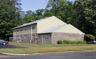 Berkley West Apartments in Newport News, VA - Foto de edificio - Building Photo