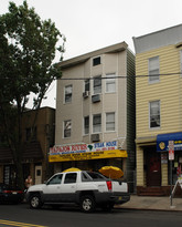 32 Wilson Ave in Newark, NJ - Foto de edificio - Building Photo