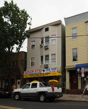 32 Wilson Ave in Newark, NJ - Building Photo - Building Photo