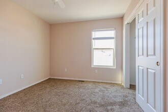 4 Bedroom 2.5 bath Beautiful Home in Alamogordo, NM - Building Photo - Building Photo