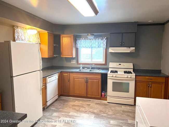 318 N Francis Ave in Lansing, MI - Building Photo - Building Photo