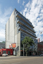 125-129 Queen St E