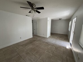 1130 N F St in Lake Worth, FL - Building Photo - Building Photo