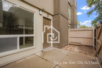 7373 W Florida Ave in Lakewood, CO - Building Photo - Building Photo