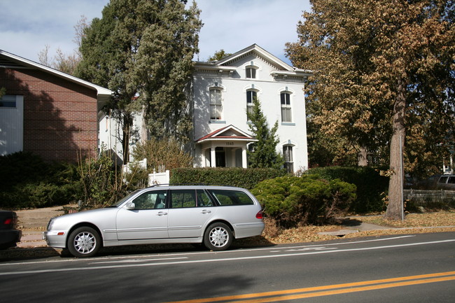 1543 Pine St in Boulder, CO - Building Photo - Building Photo