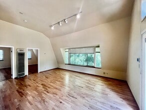 22860 Old Santa Cruz Highway in Los Gatos, CA - Building Photo - Building Photo