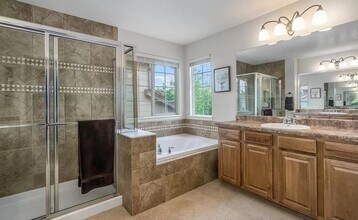 5376 Cloverbrook Cir in Littleton, CO - Building Photo - Building Photo