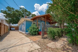 2309 Colorado St in Houston, TX - Building Photo - Building Photo