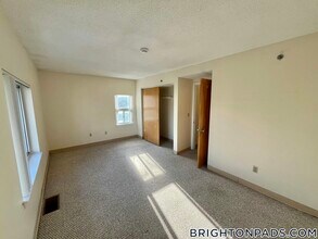 150 N Beacon St in Boston, MA - Building Photo - Building Photo