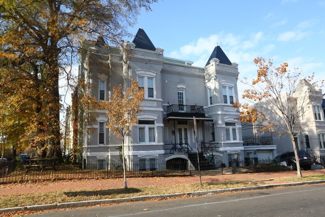 600 11th St NE in Washington, DC - Building Photo - Building Photo