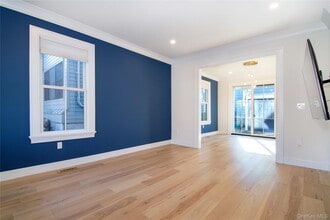 126 Main St in Irvington, NY - Foto de edificio - Building Photo