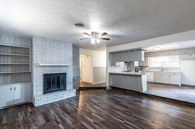 property at 5426 43rd St