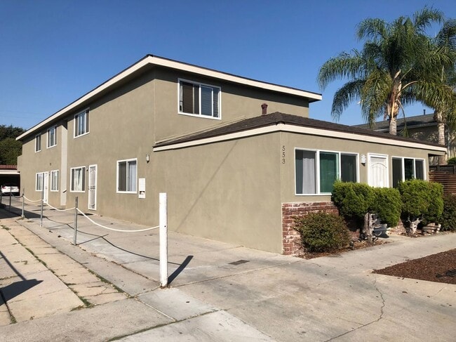 property at 553 E Hyde Park Pl