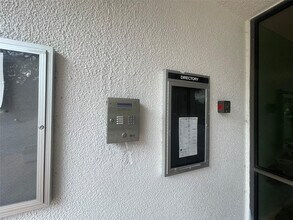 3301 Spanish Moss Terrace in Lauderhill, FL - Building Photo - Building Photo